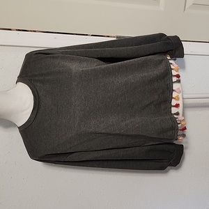 SWEATSHIRT WITH POM FRINGE